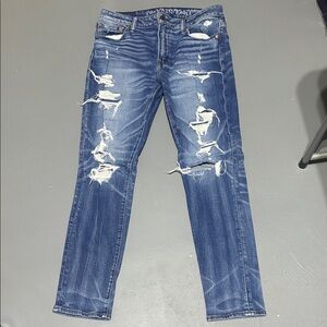 American Eagle Outfitters Athletic Skinny Jeans
(Men 33” x 32”)